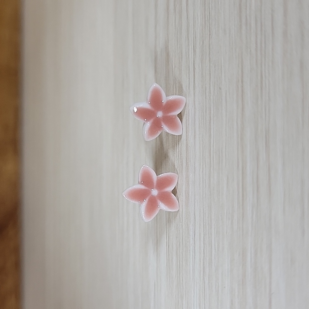 Plumeria Flower Ceramic Stud Earrings - Picture 3 of 8